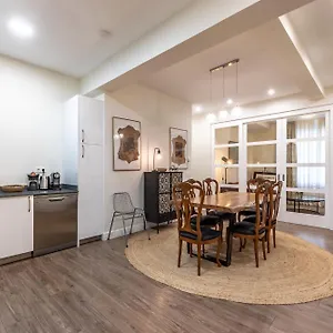Appartamento Home-loving Centre With Parking, Bilbao